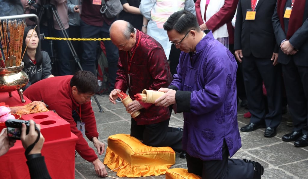 Lee and Lau at the annual Lunar New Year ritual at Che Kung temple in Sha Tin. Photo: SCMP Pictures