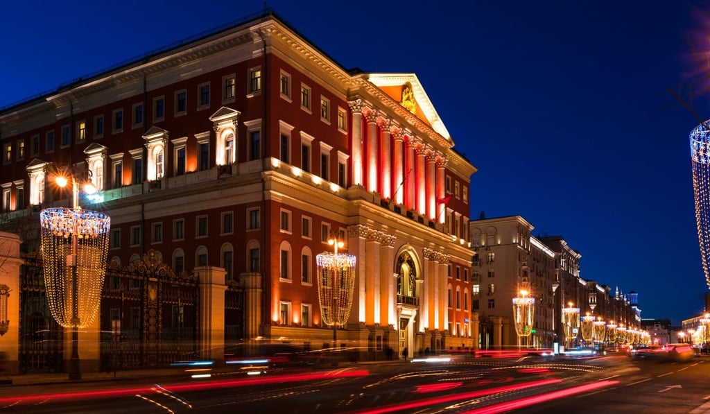 Winter decorations lighting Tverskaya Street in Moscow. Photo: Alamy