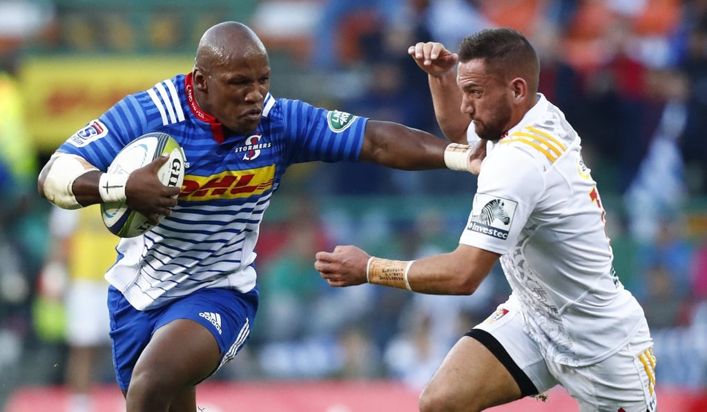 Bongi Mbonambi shows his strength for the Stormers. Photo: EPA