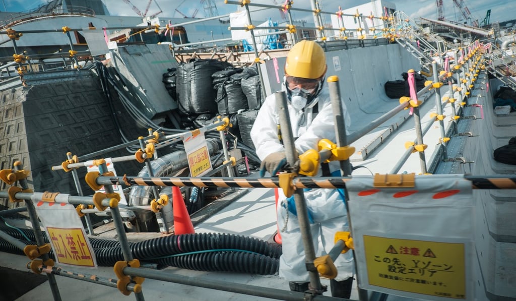 A worker at the Fukushima Dai-Ichi power plant on February 19, 2018. Photo: EPA A worker at the Fukushima Dai-Ichi power plant on February 19, 2018. Photo: EPA