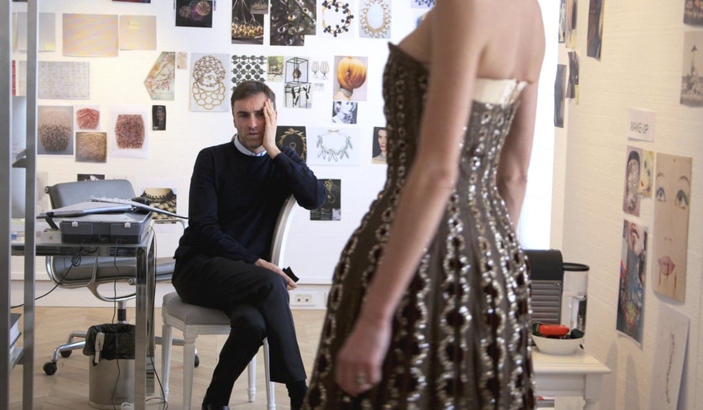 Dior and I offers a behind-the-scenes look at the debut show of Raf Simons, the artistic director of Christian Dior.