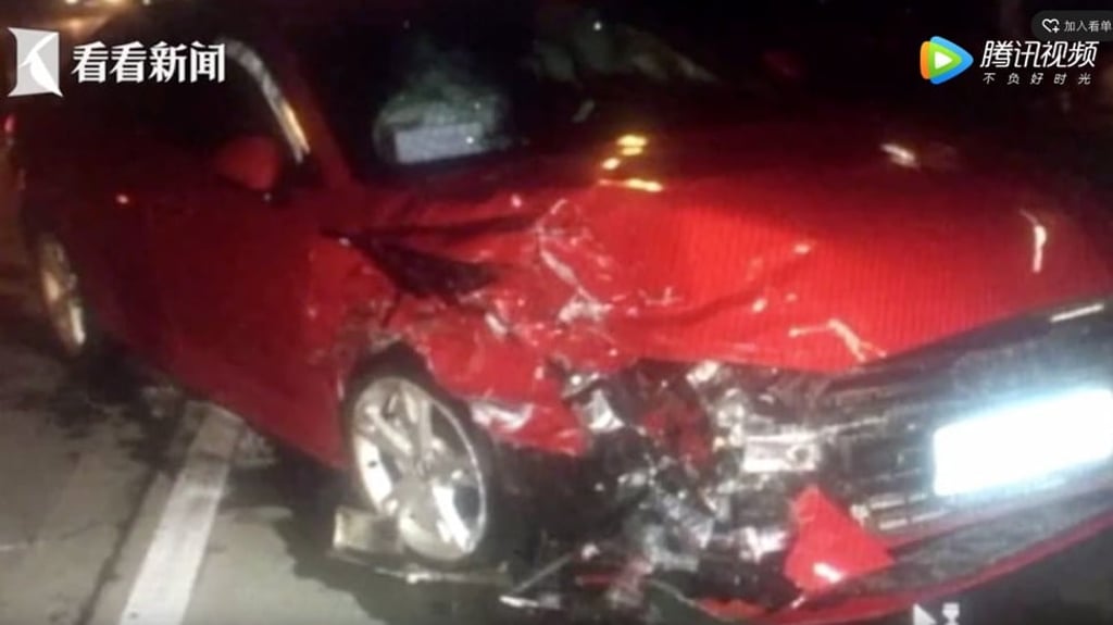 A suspected drink-driver who crashed his car in eastern China’s Jiangsu province is accused of trying to fool police into thinking his father was behind the wheel at the time of the accident. Photo: QQ.com
