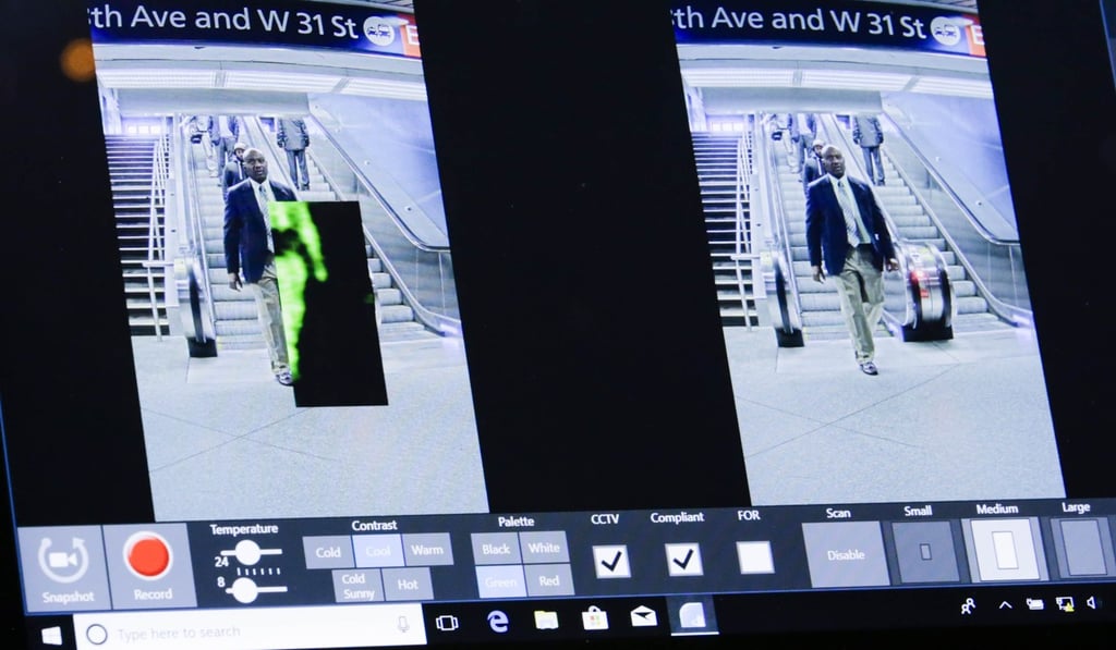 A TSA worker wearing a mock explosive vest is seen on a screen after being scanned by a new detector under testing at New York’s Penn Station. Photo: Agence France-Presse A TSA worker wearing a mock explosive vest is seen on a screen after being scanned by a new detector under testing at New York’s Penn Station. Photo: Agence France-Presse