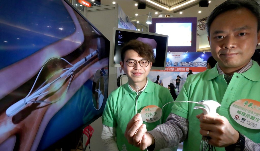 Asthma sufferer Alfred Fong with Dr Yeung Yiu-cheong. Photo: Nora Tam