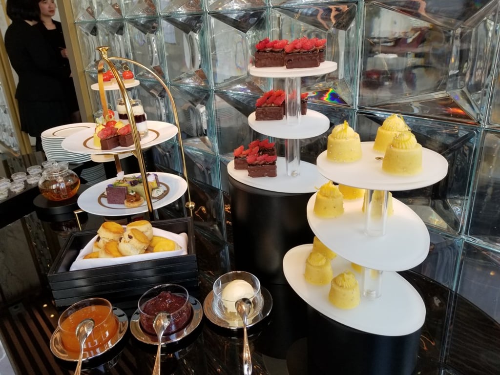 Afternoon tea in the Garden Lounge Afternoon tea in the Garden Lounge