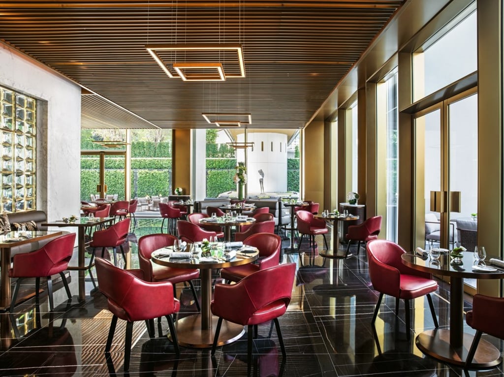 The Tai Pan has a European menu with alfresco dining option. The Tai Pan has a European menu with alfresco dining option.