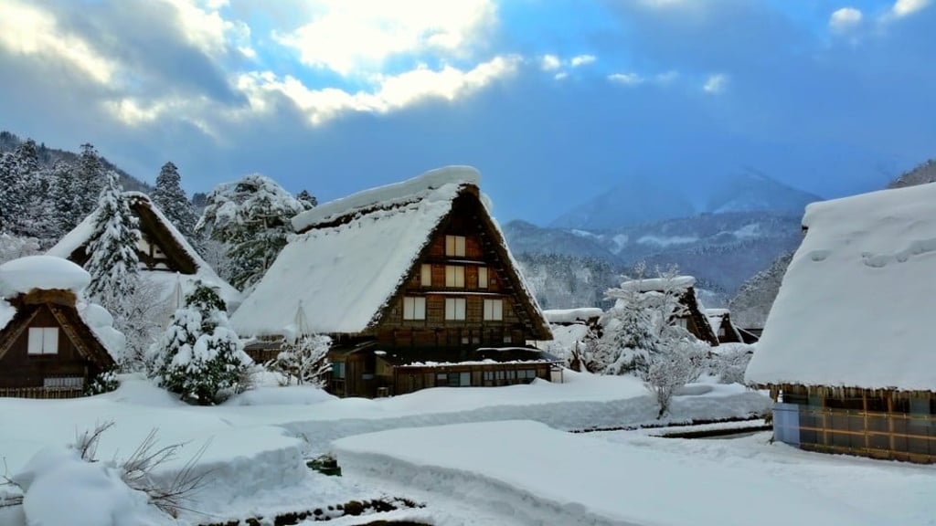 For more than two centuries houses built in the gassho-zukuri style have withstood heavy snowfall in Shirakawa-go.