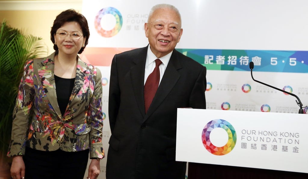 Cheng with former Hong Kong leader Tung Chee-hwa. Photo: Nora Tam