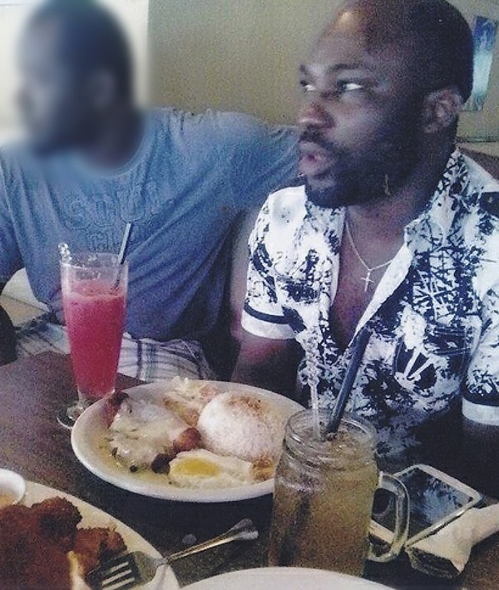 IK (right), the Nigerian drug trafficker who Father John Wotherspoon set out to trace in Bangkok. Picture: Red Door News