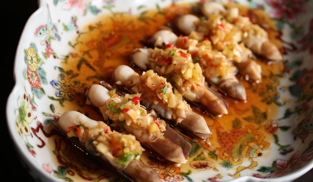 Chili spiced bamboo clams at Hutong
