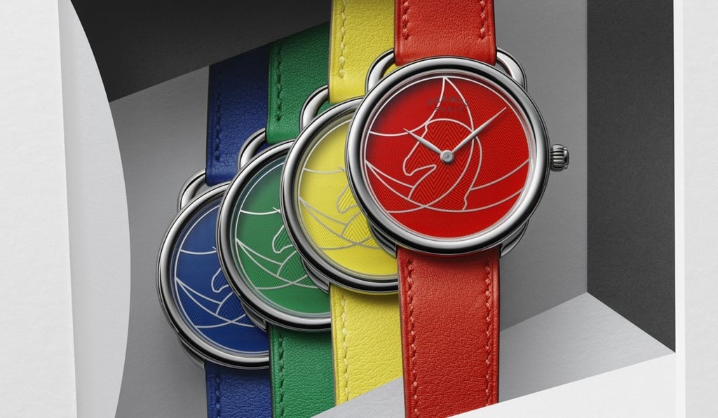 Arceau Casaque comes in four colours: red, yellow, green and blue. Arceau Casaque comes in four colours: red, yellow, green and blue.