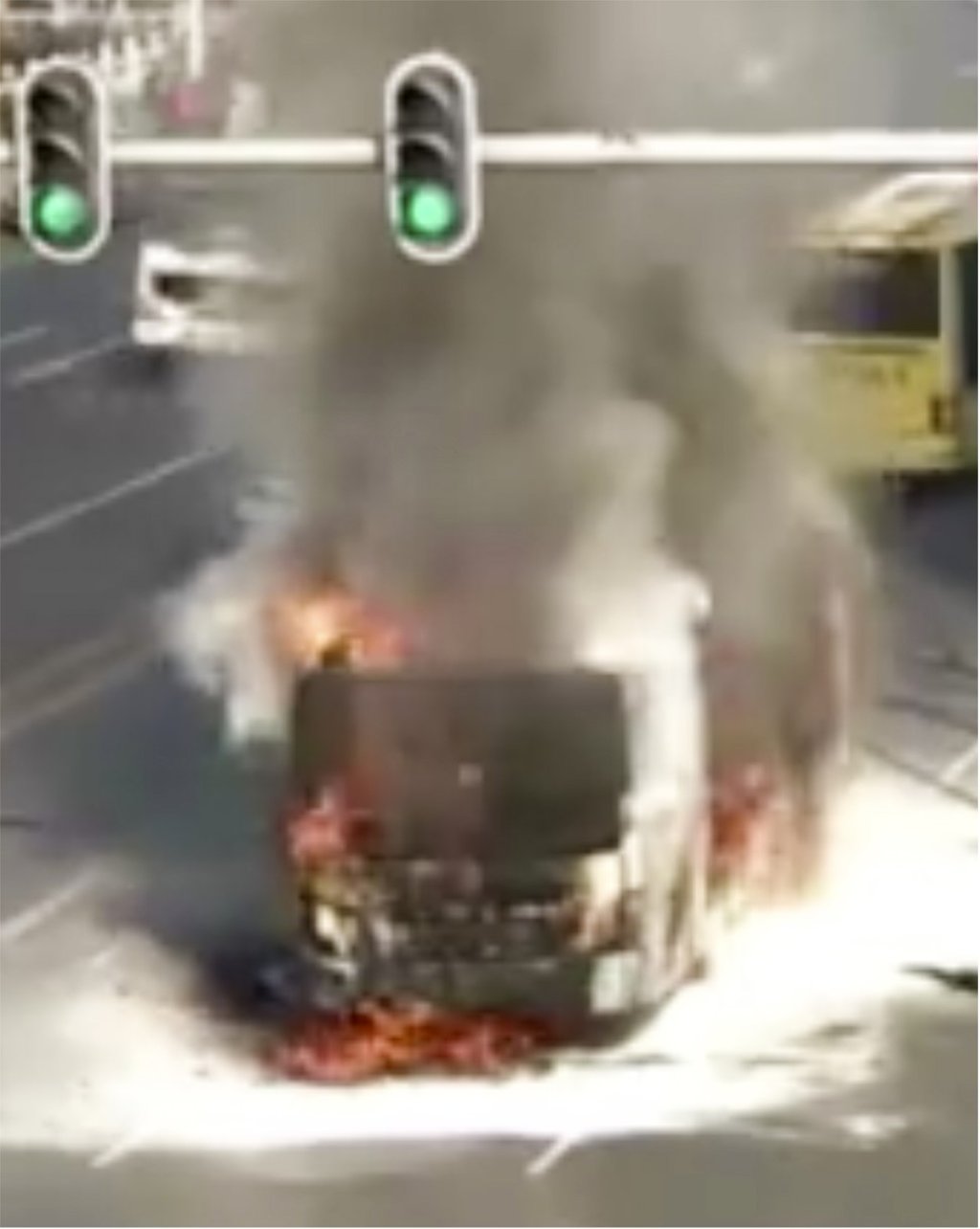 The fire reduced the bus to a near-skeleton of charred metal. Photo: Weibo