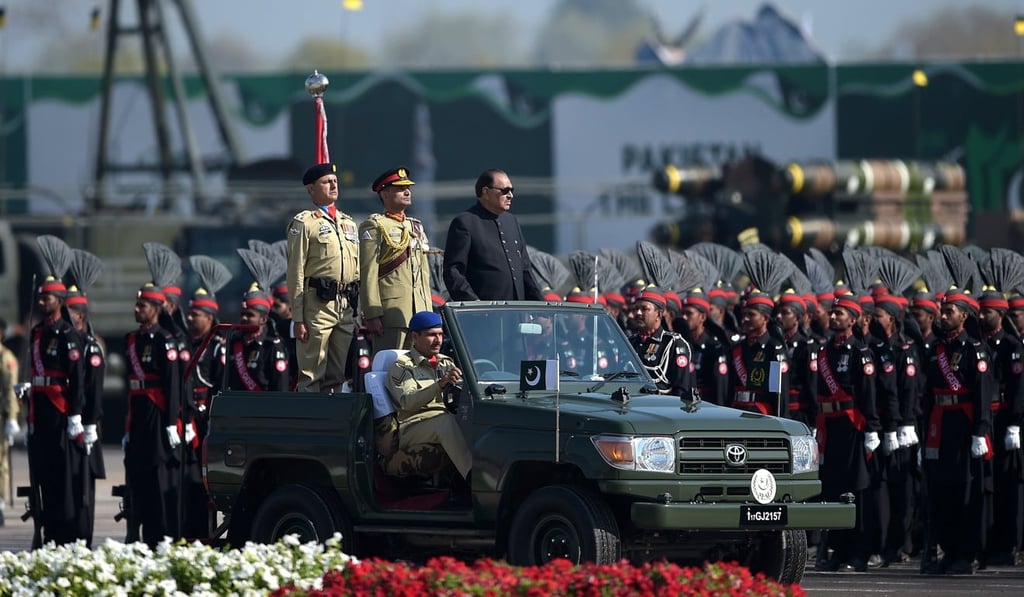Pakistani President Mamnoon Hussain participates in the military parade in Islamabad. Photo: EPA-EFE Pakistani President Mamnoon Hussain participates in the military parade in Islamabad. Photo: EPA-EFE