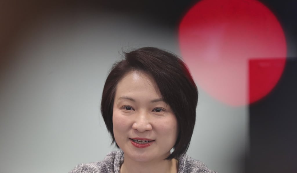 DAB chair Starry Lee lauded Chan’s“bravery” in giving cash handouts. Photo: Edward Wong