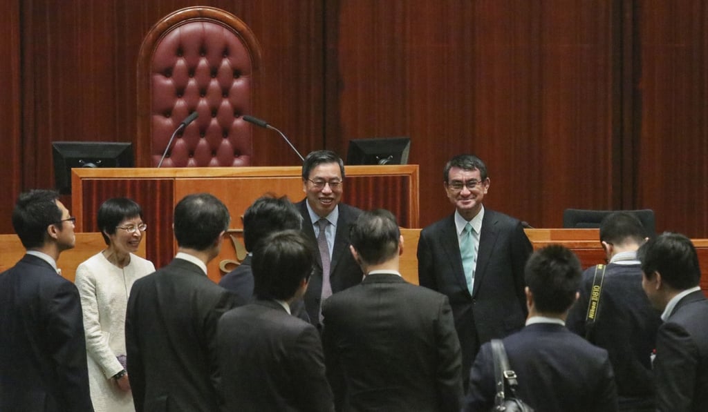 Leung and Kono met and toured the Hong Kong legislature. Photo: Felix Wong Leung and Kono met and toured the Hong Kong legislature. Photo: Felix Wong