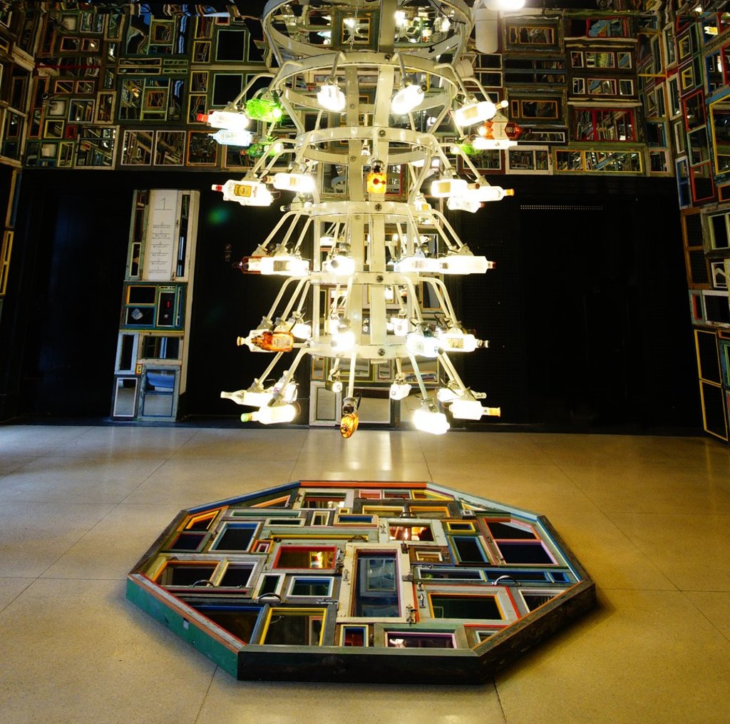 Song Dong, Mirror Windows and Bottle Rack Big Brother. Courtesy of Rockbund Art Museum
