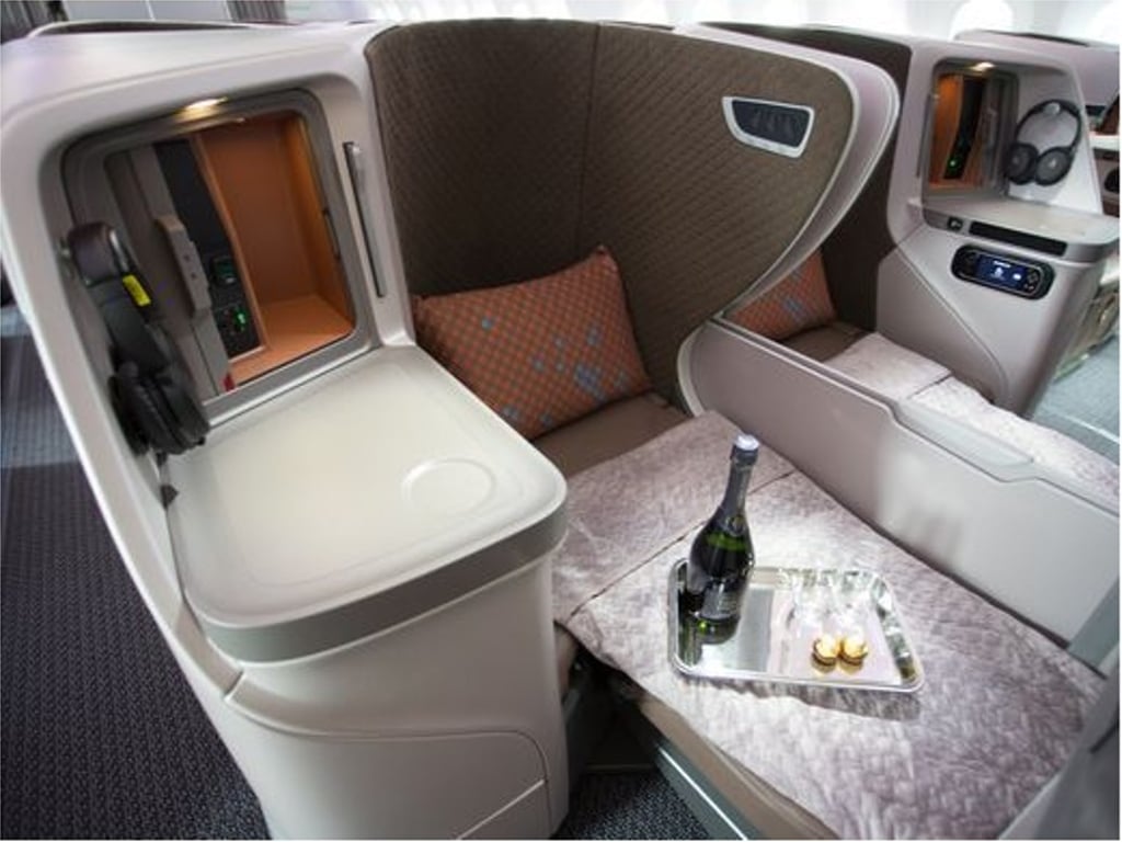 The business-class cabin of Singapore Airlines’ first Boeing 787-10. Photo: Jeremy Dwyer-Lindgren