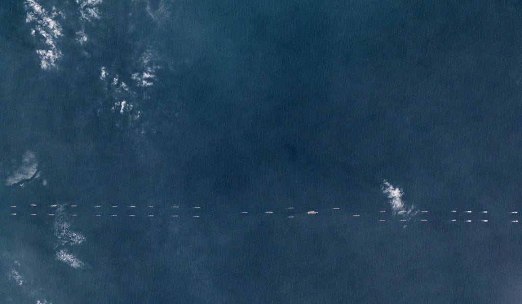 Chinese ships, south of Hainan in the South China Sea, are shown in satellite photos. Photo: Reuters
