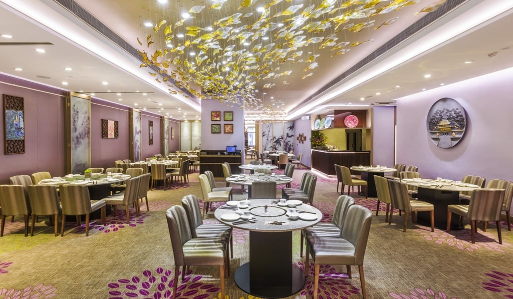 San Xi Lou’s décor has a young, fresh feel to it.