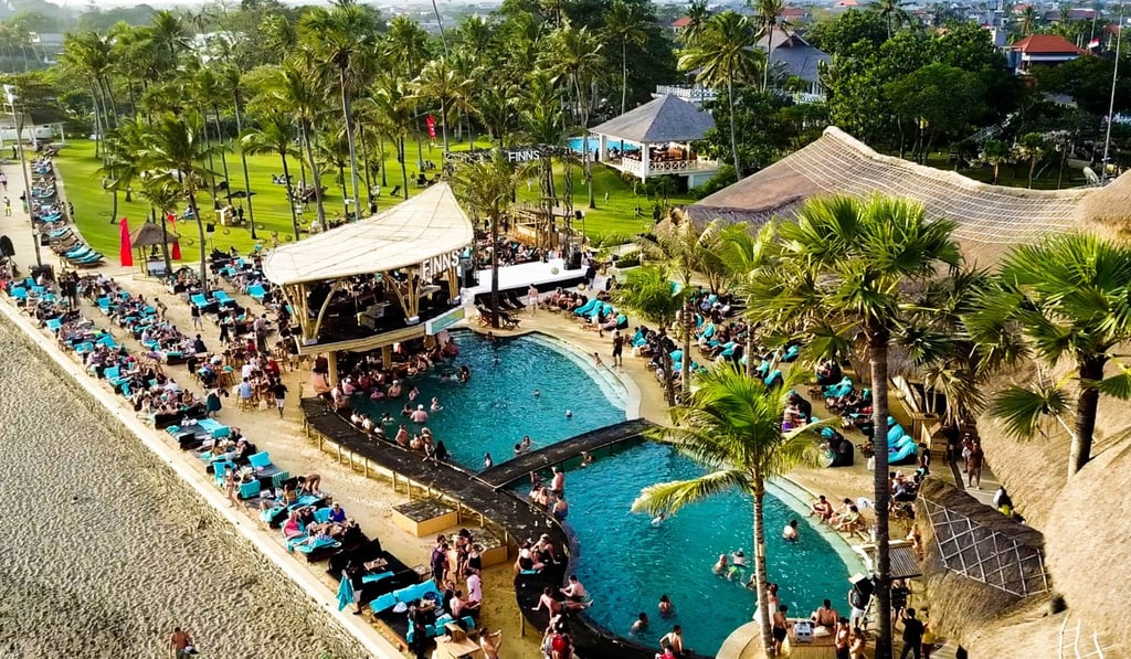 Finns Beach Club has 85 metres of beachfront in Berawa, Bali that can cater for 700 people at a seated event or 1,400 for standing cocktails.