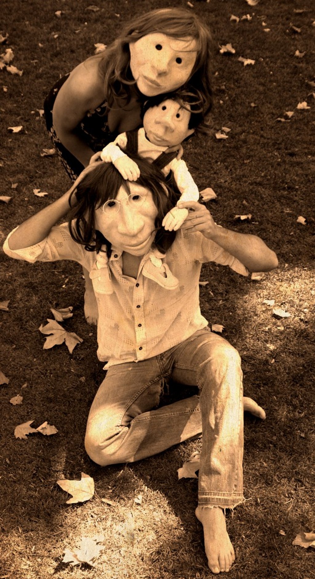 ‘André and Dorine’ is a poetic piece of mask and mime theatre by Kulunka Theatre Company, exploring important themes with warmth and humour.