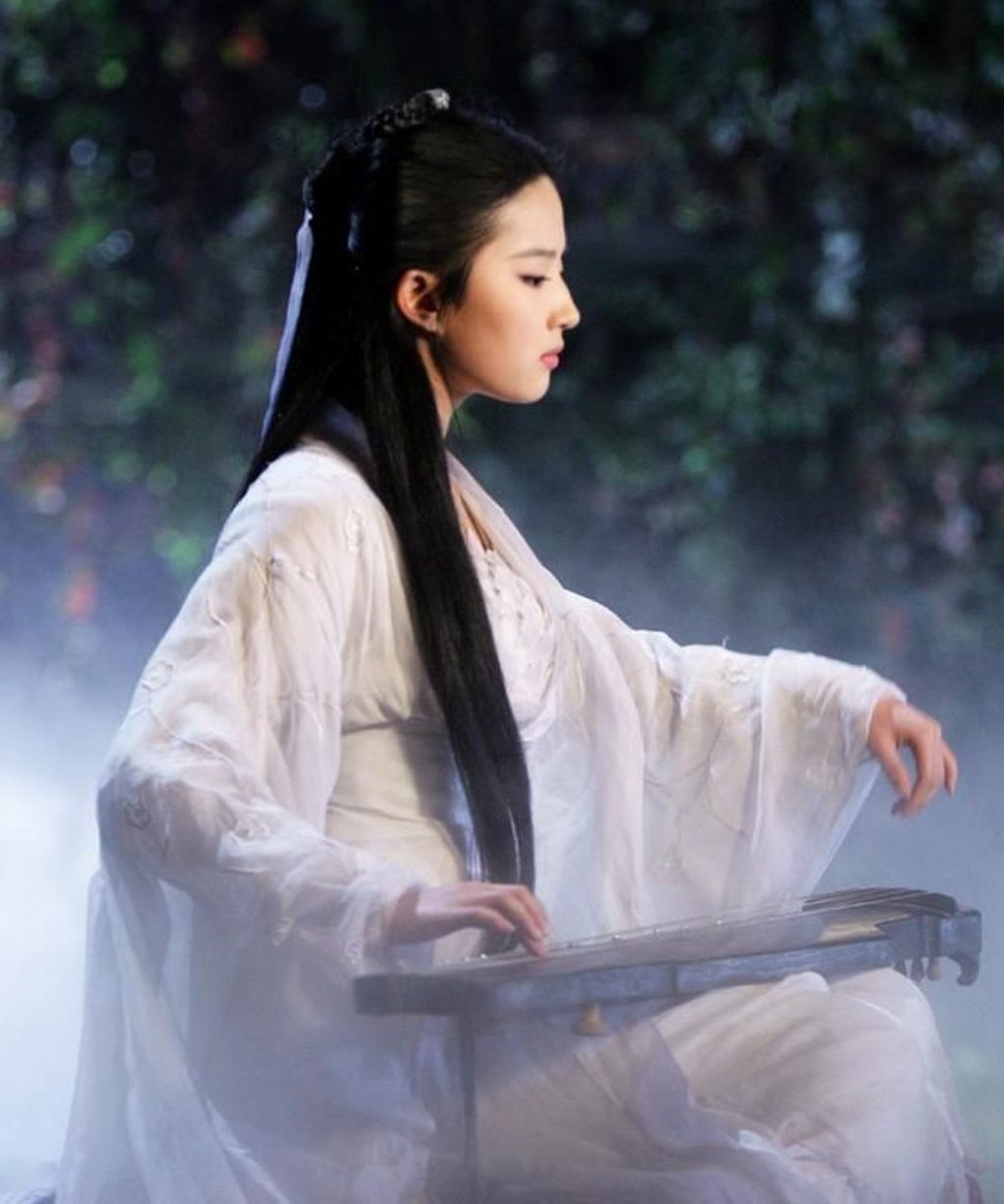 Chinese actress Liu Yifei will play Mulan in the film of the same name.