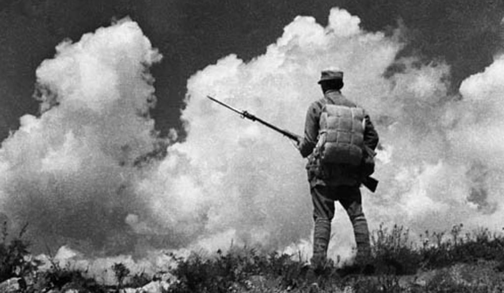 A soldier during the Sino-Japanese War. Photo: Sha Fei.