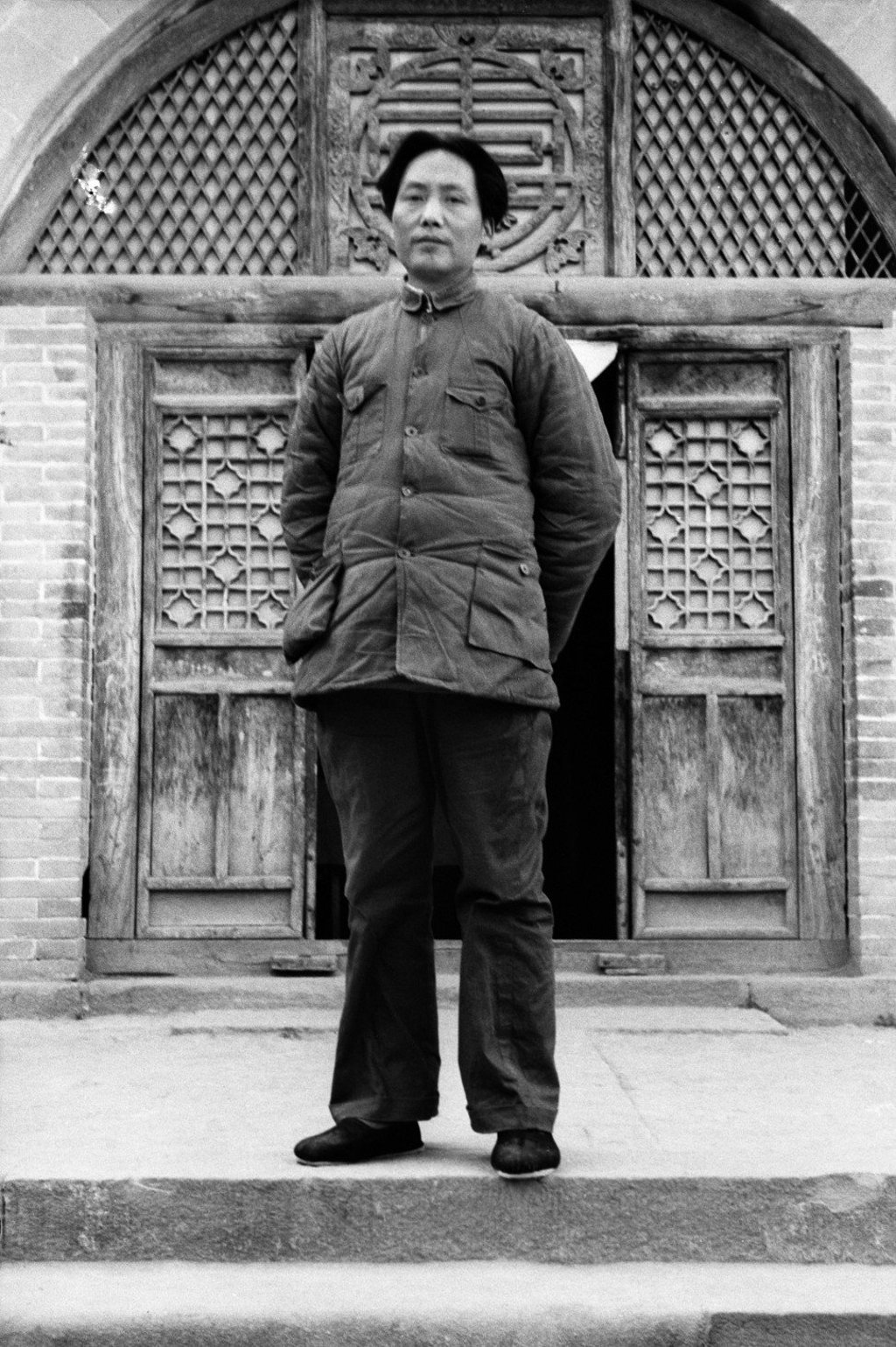 Mao Zedong in front of the entrance to the Red Academy in Yan’an in 1938. Photo: Walter Bosshard Mao Zedong in front of the entrance to the Red Academy in Yan’an in 1938. Photo: Walter Bosshard