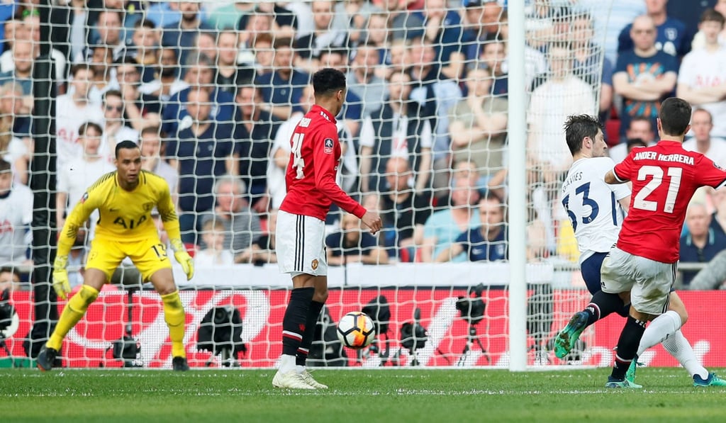 Manchester United's Ander Herrera scores their second goal. Photo: Reuters
