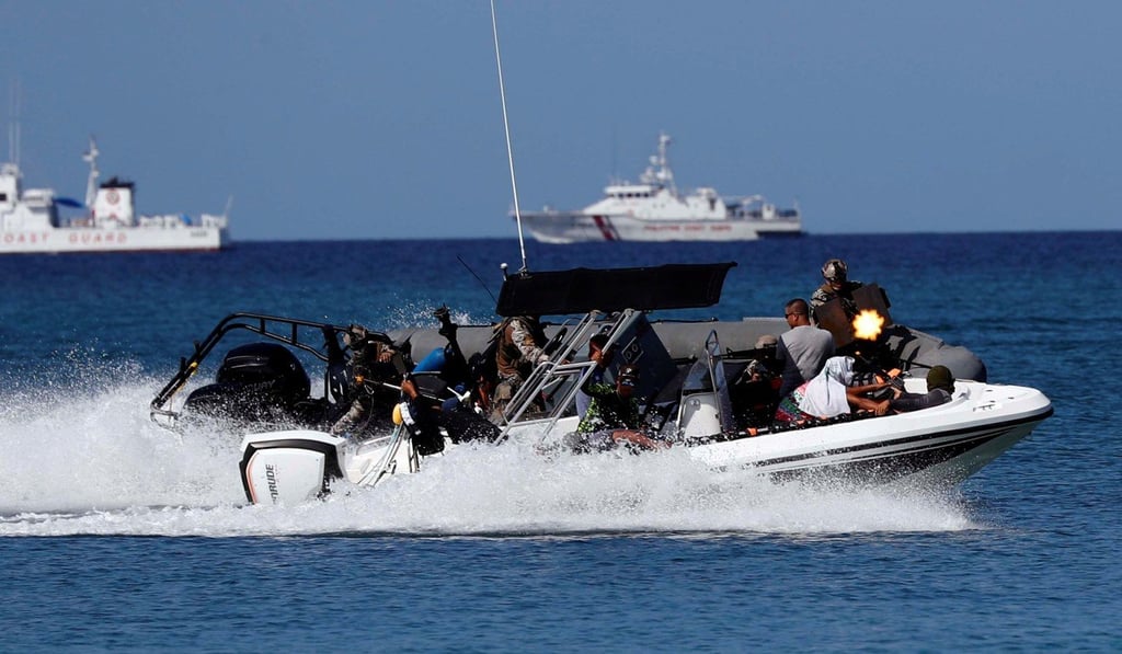 Policemen and soldiers conduct a drill the day before the closure. Photo: Reuters