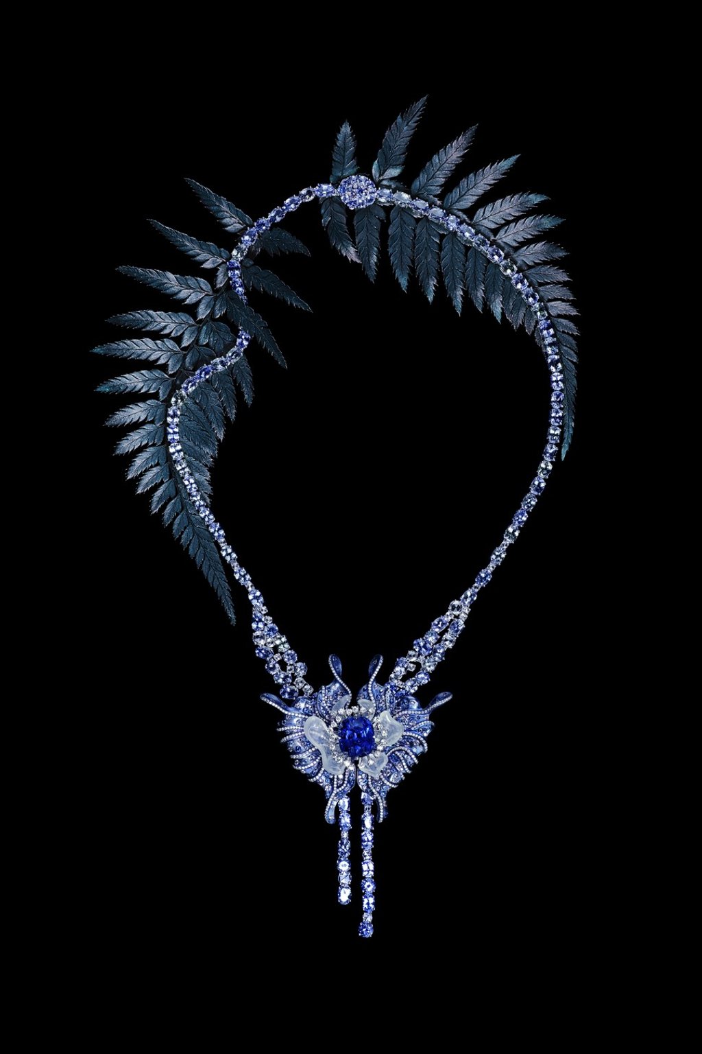 Feng.J La Orchidée necklace suite in blue