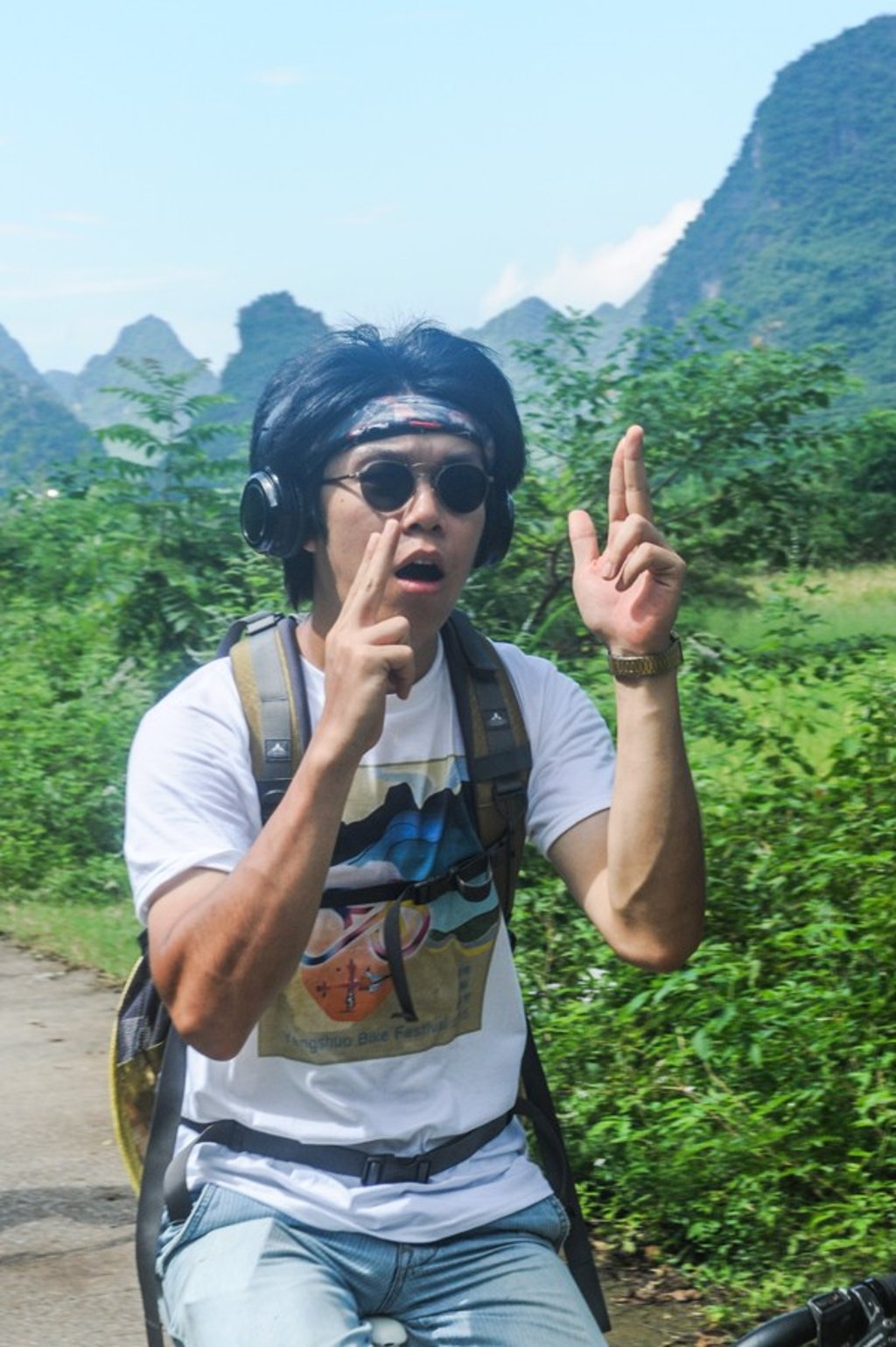 DJ Sing Sing goes hands-free to provide the silent disco soundtrack. DJ Sing Sing goes hands-free to provide the silent disco soundtrack.