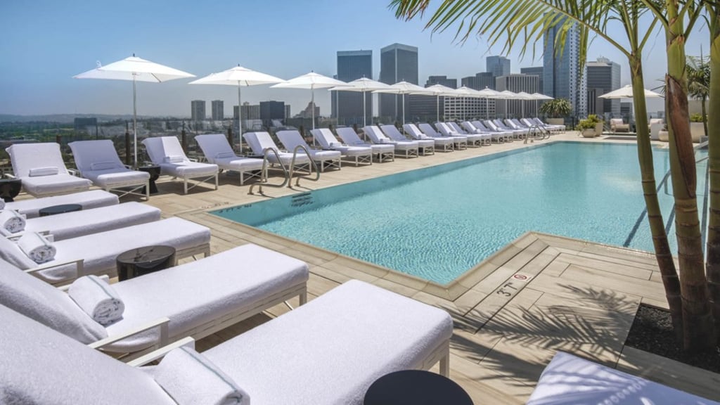 The Waldorf Astoria Beverly Hills offers swank poolside cabanas. Photo: Waldorf Astoria Beverly Hills