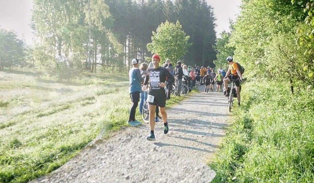 Blumberg in the lead after just 50 metres – not where he wanted to be with 230km to go. Photo: Patchanida Pongsubkarun Blumberg in the lead after just 50 metres – not where he wanted to be with 230km to go. Photo: Patchanida Pongsubkarun