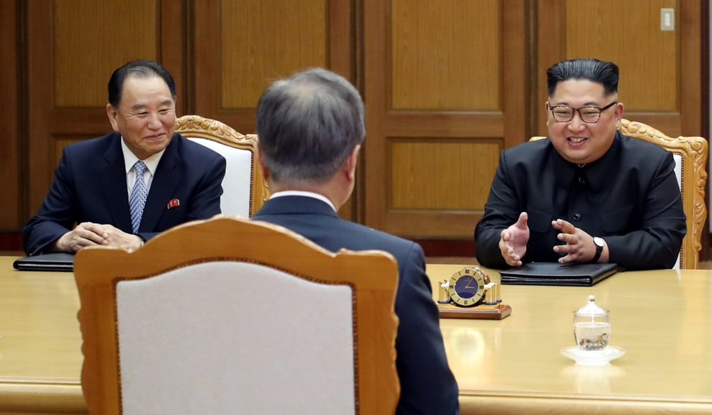 Kim Yong-chol (left) with North Korean leader Kim Jong-un during talks with South Korean President Moon Jae-in on Saturday. Photo: Handout via Reuters