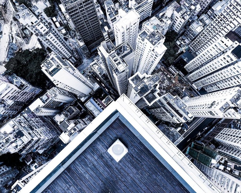 Reyval is fascinated with Hong Kong’s many contrasts. Reyval is fascinated with Hong Kong’s many contrasts.