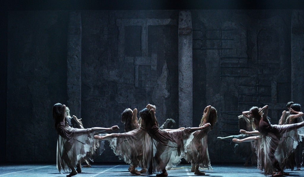 English National Ballet perform Akram Khan’s ‘Giselle’ in Hong Kong at the end of June. Photo: Laurent Liotardo English National Ballet perform Akram Khan’s ‘Giselle’ in Hong Kong at the end of June. Photo: Laurent Liotardo