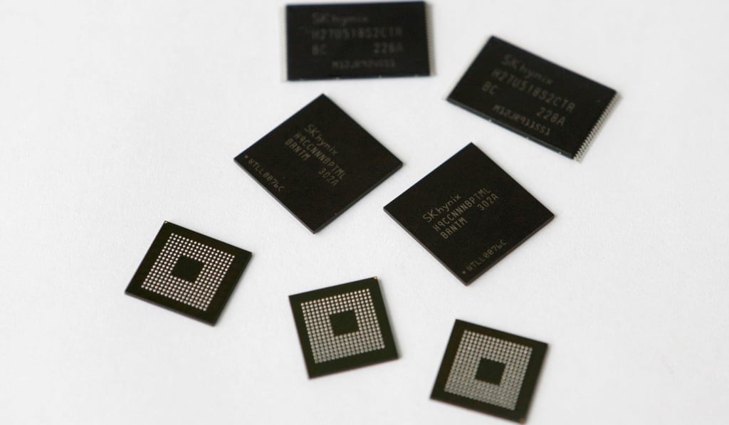 Mobile memory chips made by SK Hynix are seen in this picture illustration taken in Seoul in 2013. Photo: Reuters