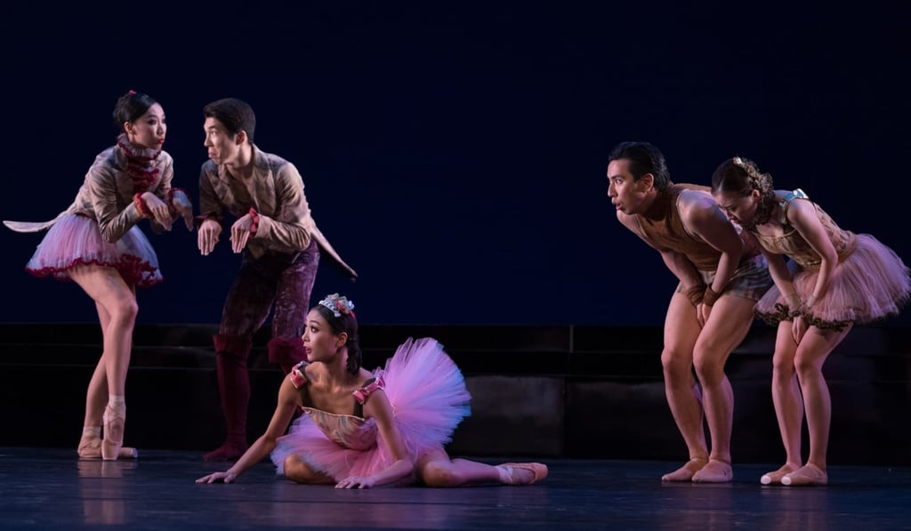 Hong Kong Ballet (ensemble) in Alexei Ratmansky’s Le Carnaval des Animaux. Photo: Conrad Dy-Liacco / Hong Kong Ballet Hong Kong Ballet (ensemble) in Alexei Ratmansky’s Le Carnaval des Animaux. Photo: Conrad Dy-Liacco / Hong Kong Ballet
