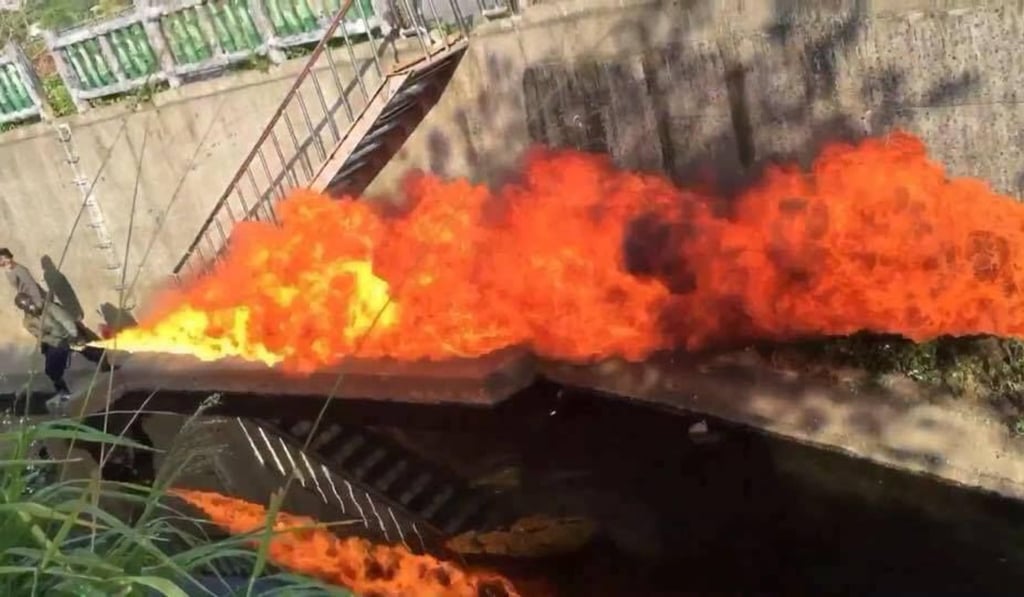 A photograph taken from Sun An-tso's Facebook account apparently shows him using a flame-thrower. Photo: Sun An-tso/Facebook via Yahoo! News Taiwan