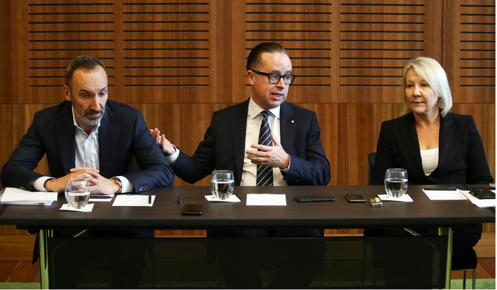 From left: Gareth Evans, CEO of Jetstar Group; Alan Joyce, Qantas Airways CEO; and Alison Webster, CEO of the international unit of Qantas Airways at the International Air Transport Association annual general meeting in Sydney, Australia, on Monday. Photo: Bloomberg