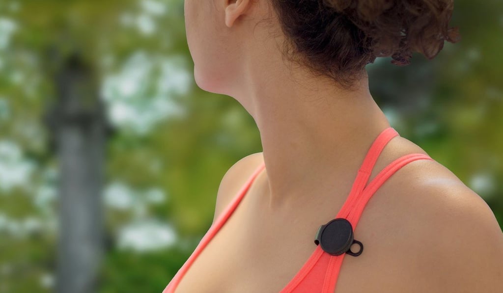 Apart from tracking UV exposure, the QSun wearable provides handy skin care advice.