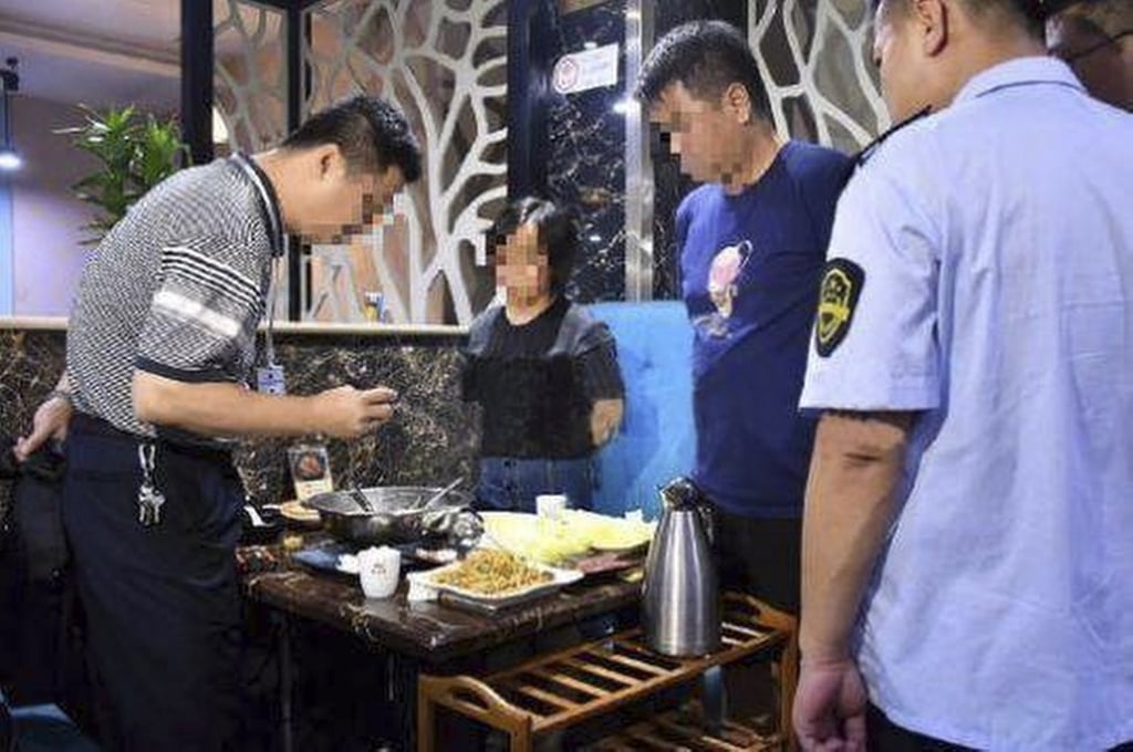 Police and food safety officials are investigating a complaint that two women found eight cockroaches in a bowl of hotpot at a restaurant in southern China. Photo: News.163.com