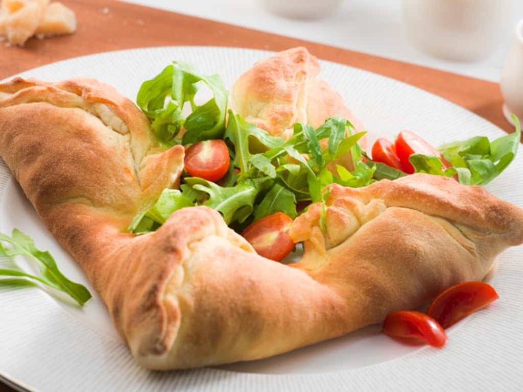 The pizza de crescenzo is worth a try at Portofino, in the Venetian Macao.