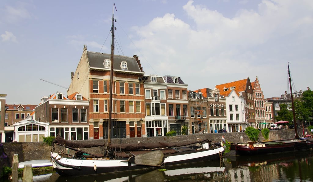 Typical Dutch canal houses. Photo: Shutterstock Typical Dutch canal houses. Photo: Shutterstock