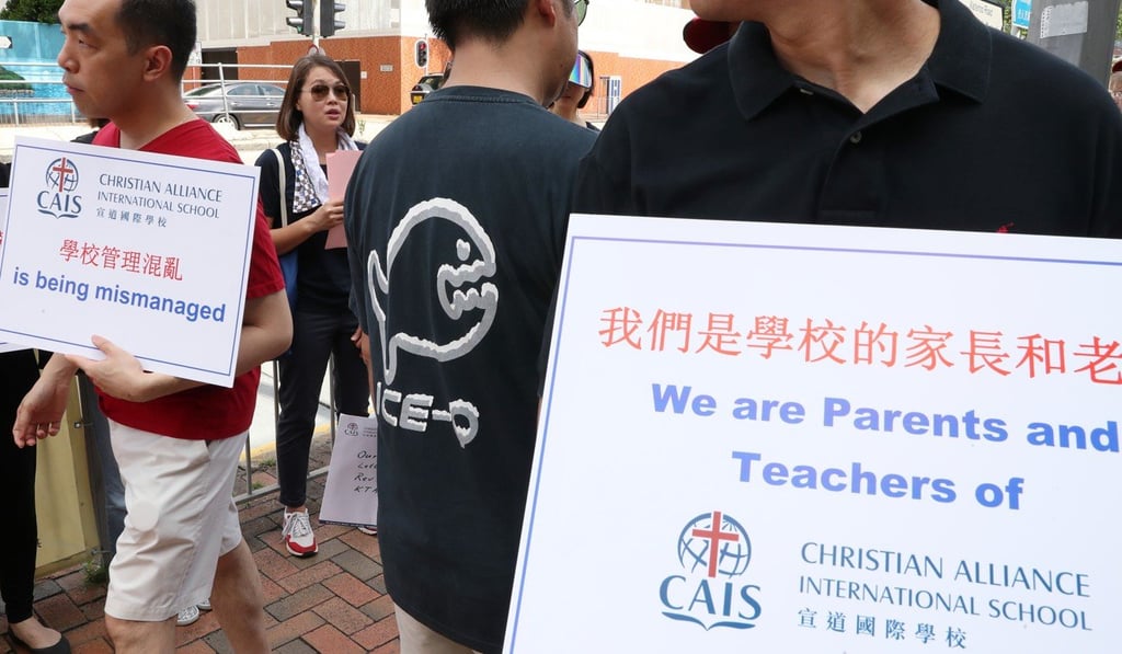 The protesters arrived as the Sunday morning service began. Photo: K.Y. Cheng