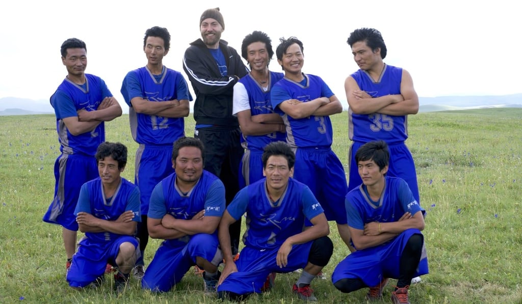 Basketball coach Willard Johnson and his team in Ritoma, Tibet.