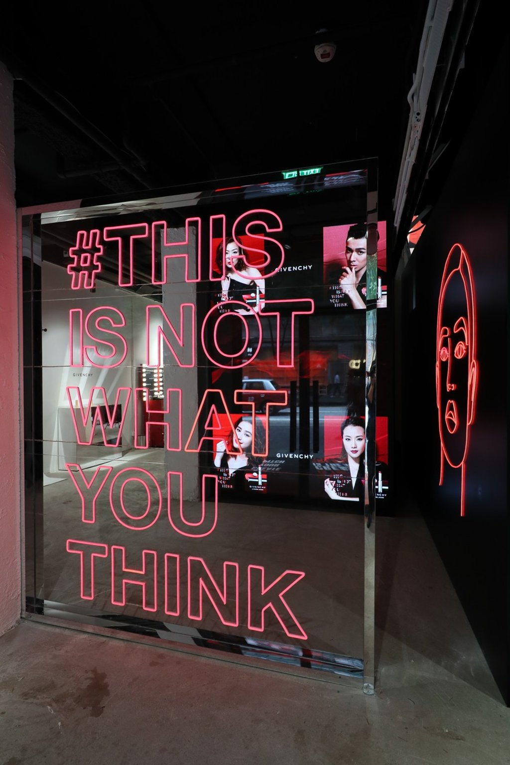 Givenchy’s pop up concept