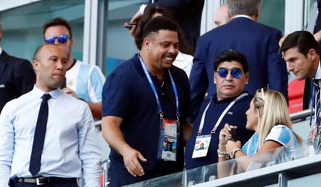 Ronaldo, pictured with Diego Maradona at the 2018 World Cup in Russia, has demanded referees must protect Neymar. Photo: Reuters