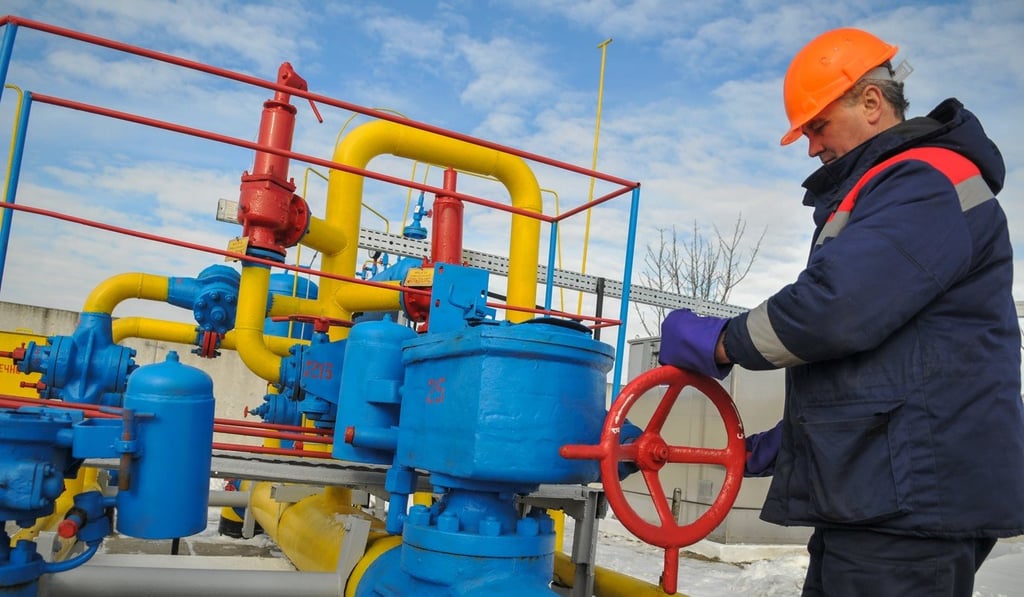 A worker checks equipment at the Dashava gas storage near western Ukrainian town of Stryi. Ukraine’s dependence on Russian energy supplies – and the opportunity that offers for political leverage may offer a salutary example for Germany. Photo: EPA
